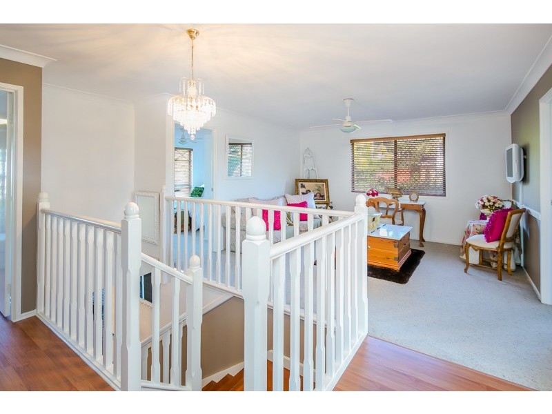 17 Delacroix Place, Mackenzie QLD 4156