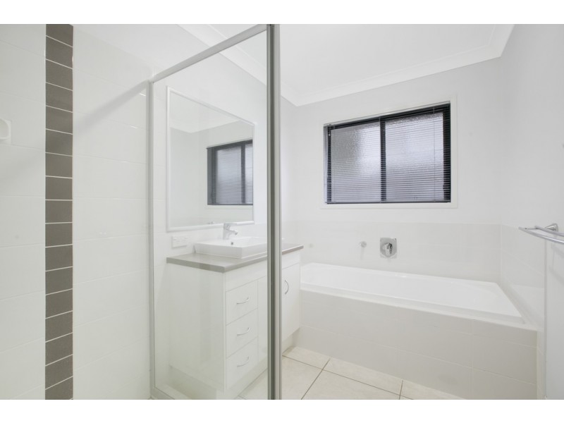 2/118 Beach Street, Cleveland QLD 4163