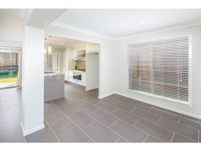 100 Spurs Drive, Wellington Point QLD 4160