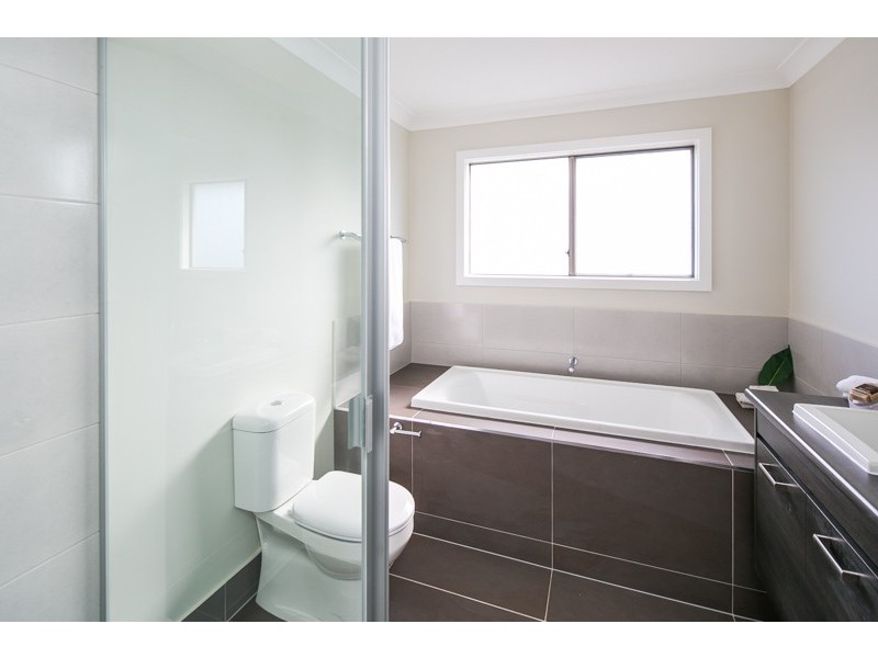 100 Spurs Drive, Wellington Point QLD 4160