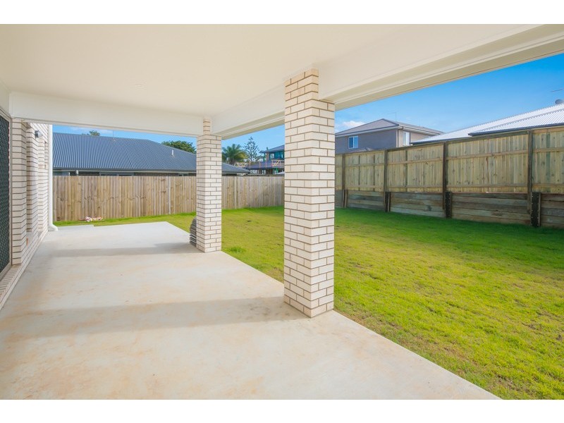 100 Spurs Drive, Wellington Point QLD 4160