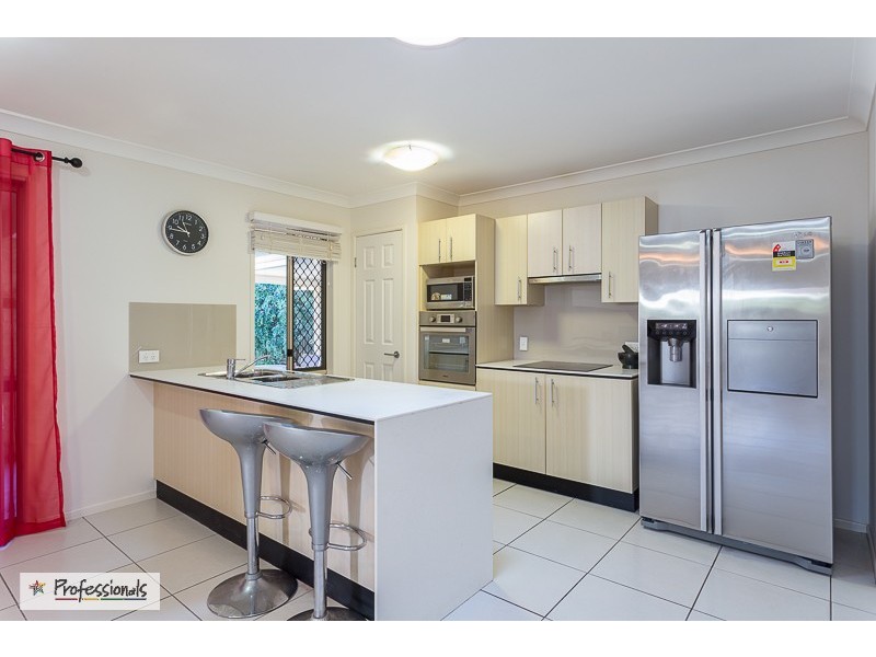 64 Wellington Street, Ormiston QLD 4160