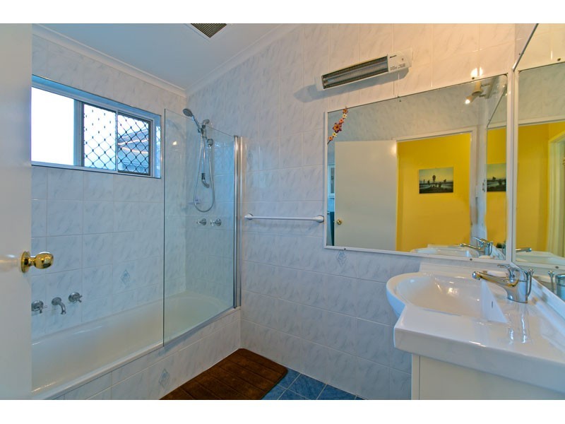 4 Garnet Street, Alexandra Hills QLD 4161