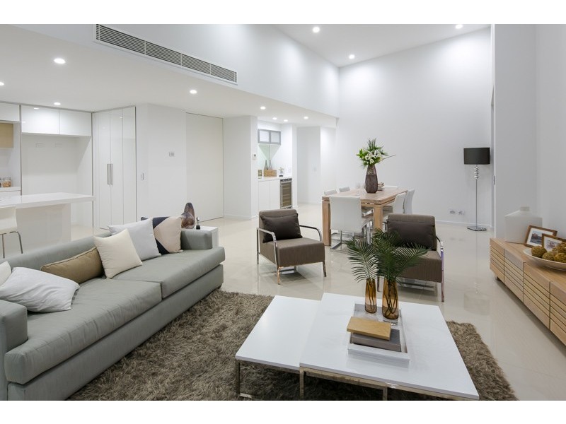 29 Shore Street East, Cleveland QLD 4163