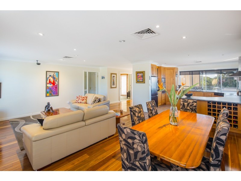 7 Lahey Close, Wynnum QLD 4178