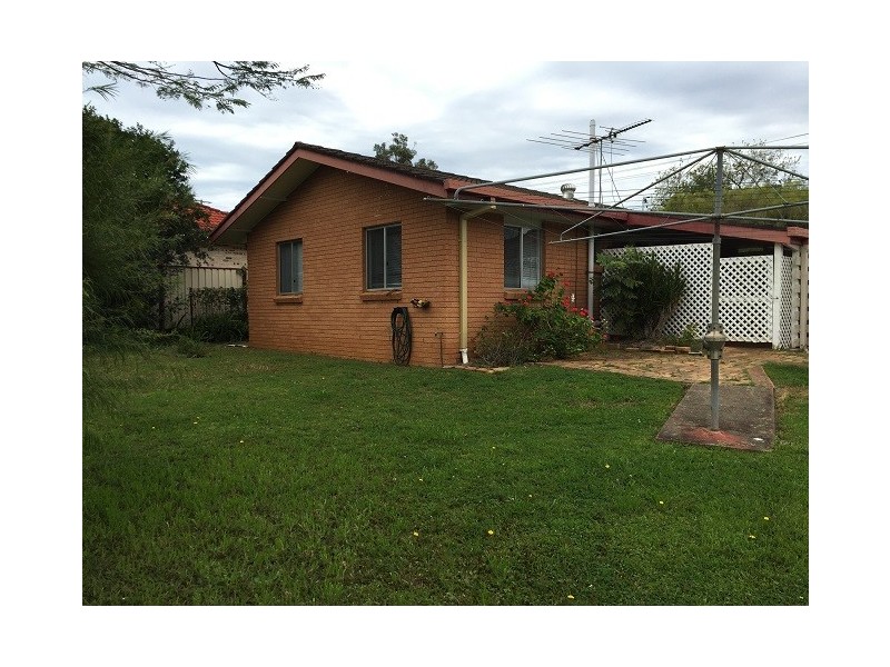 15 Taylor Crescent, Cleveland QLD 4163