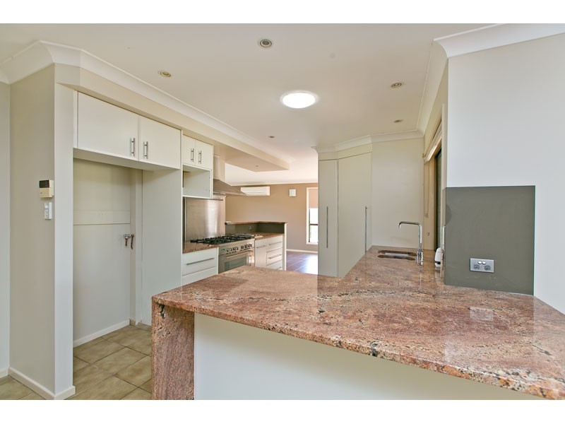 72 Dorsal Drive, Birkdale QLD 4159