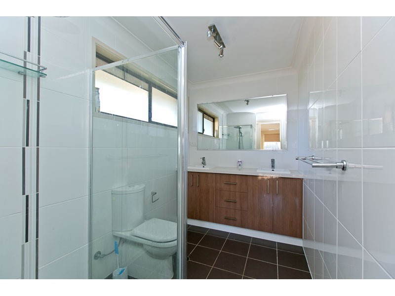 72 Dorsal Drive, Birkdale QLD 4159