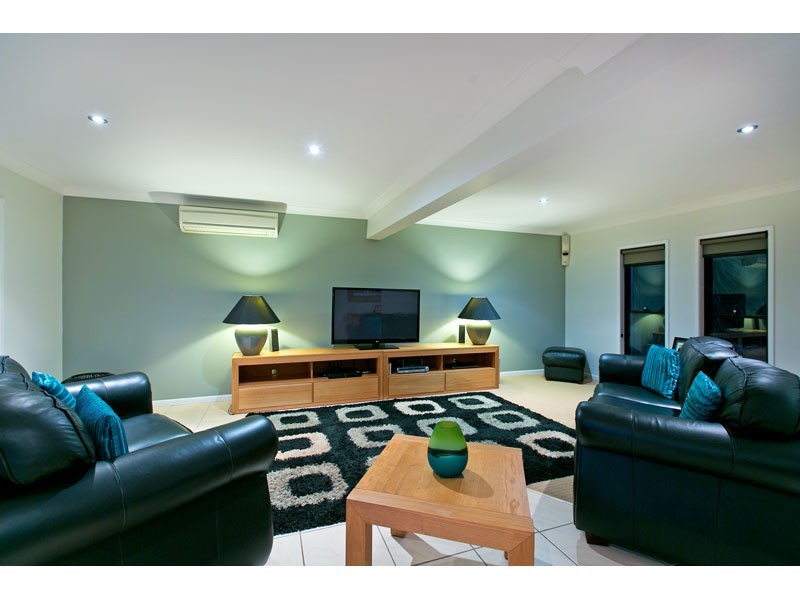 12 Kooringa Avenue, Cleveland QLD 4163