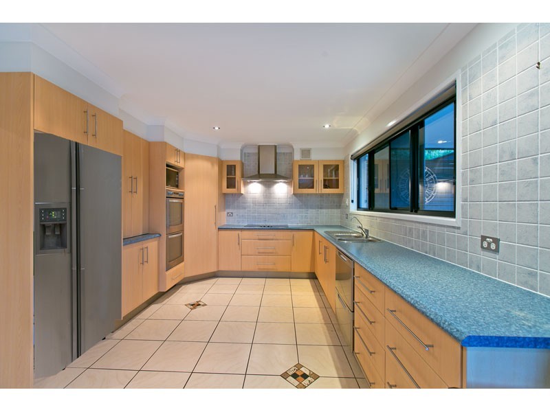 12 Kooringa Avenue, Cleveland QLD 4163