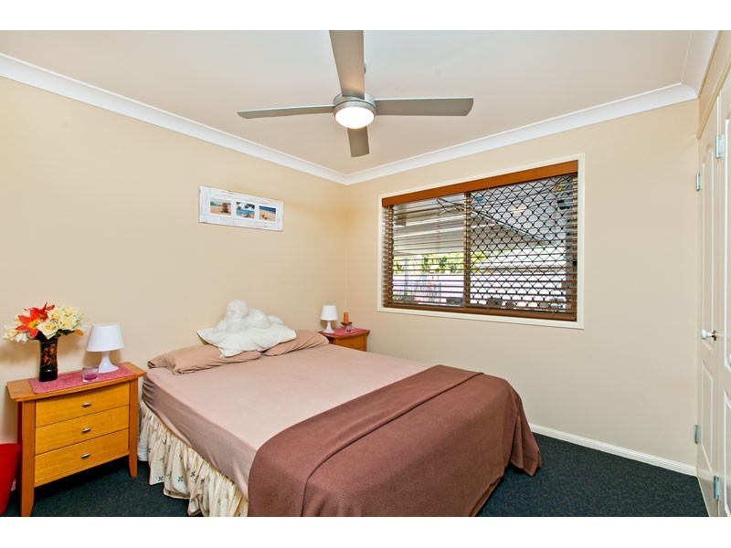 24 Farnham Street, Wellington Point QLD 4160