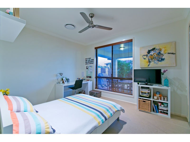 43 Whepstead Avenue, Wellington Point QLD 4160