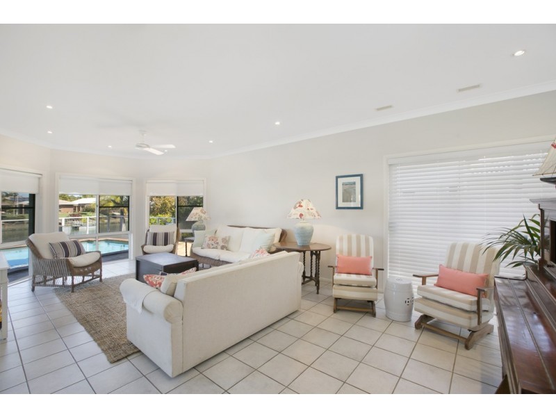 6 Boom Court, Birkdale QLD 4159