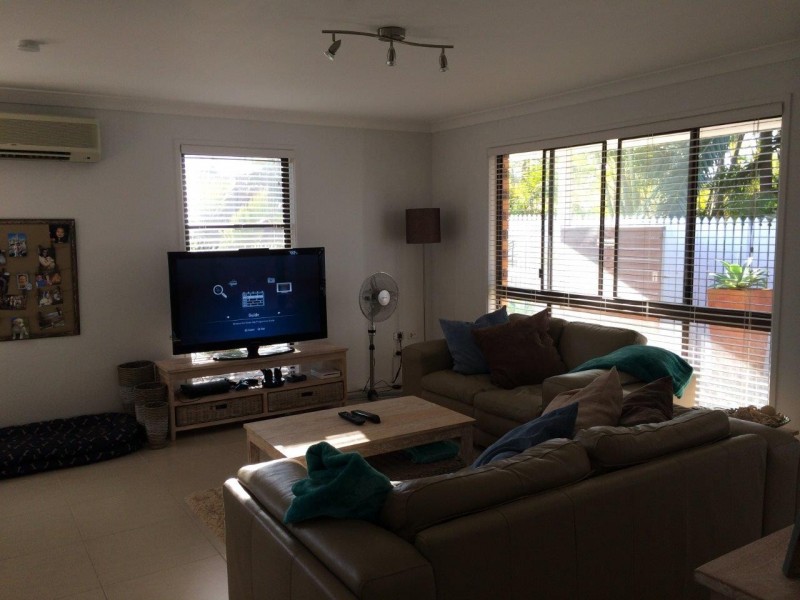 45 Jania Street, Redland Bay QLD 4165