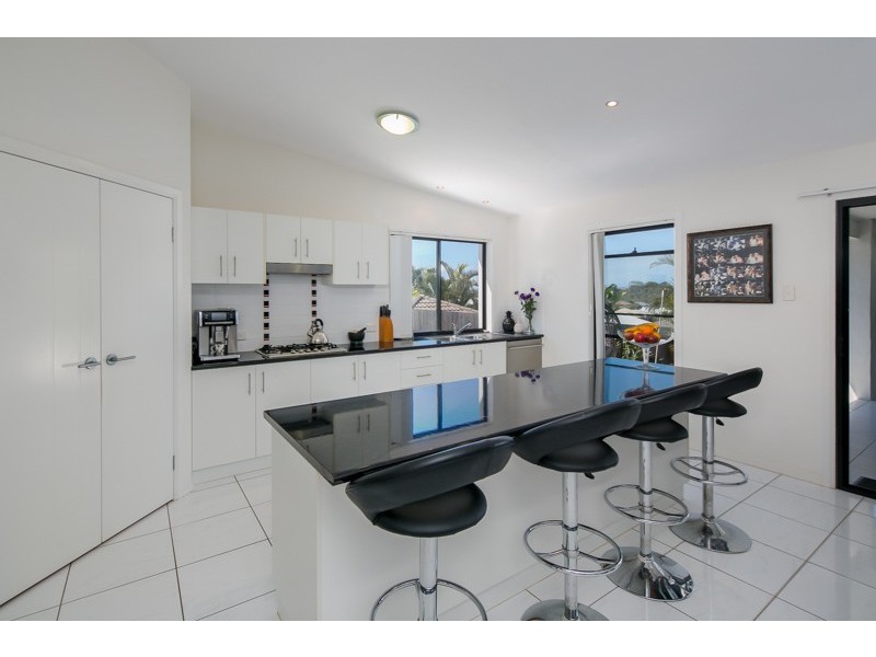 15 Cypress Street, Redland Bay QLD 4165