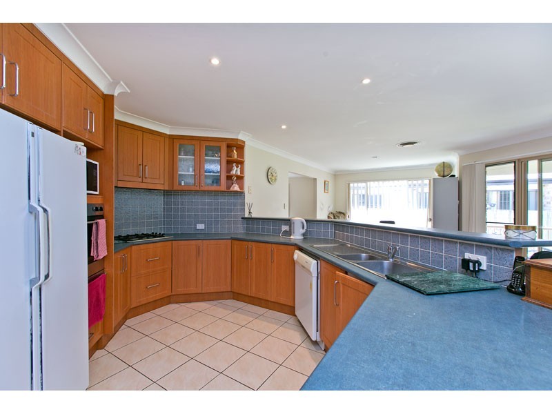 27 Windsong Circuit, Cleveland QLD 4163