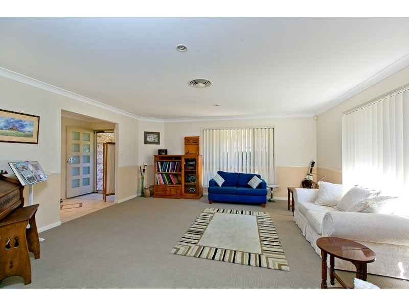 27 Windsong Circuit, Cleveland QLD 4163
