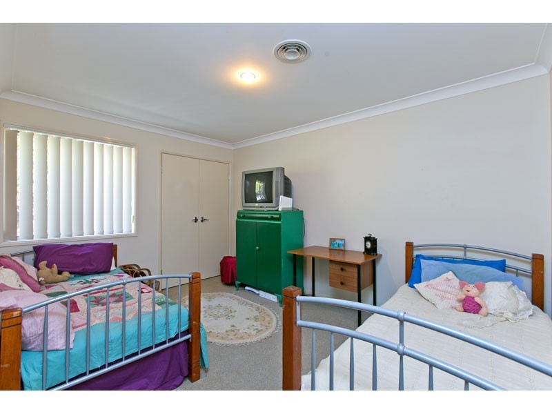 27 Windsong Circuit, Cleveland QLD 4163