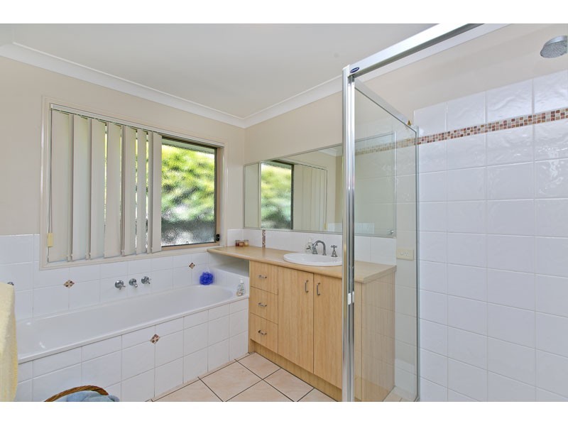 27 Windsong Circuit, Cleveland QLD 4163