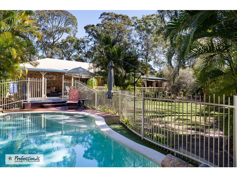 2 Petrel Court, Thornlands QLD 4164