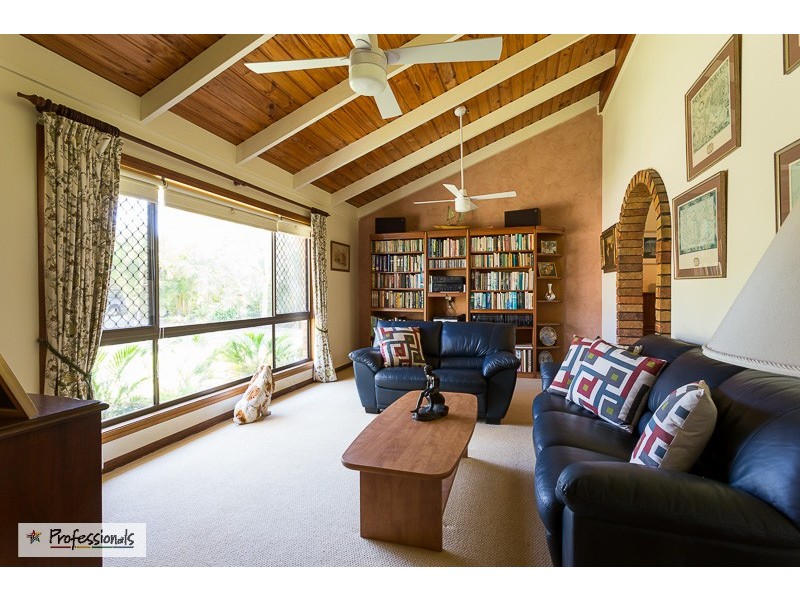 2 Petrel Court, Thornlands QLD 4164