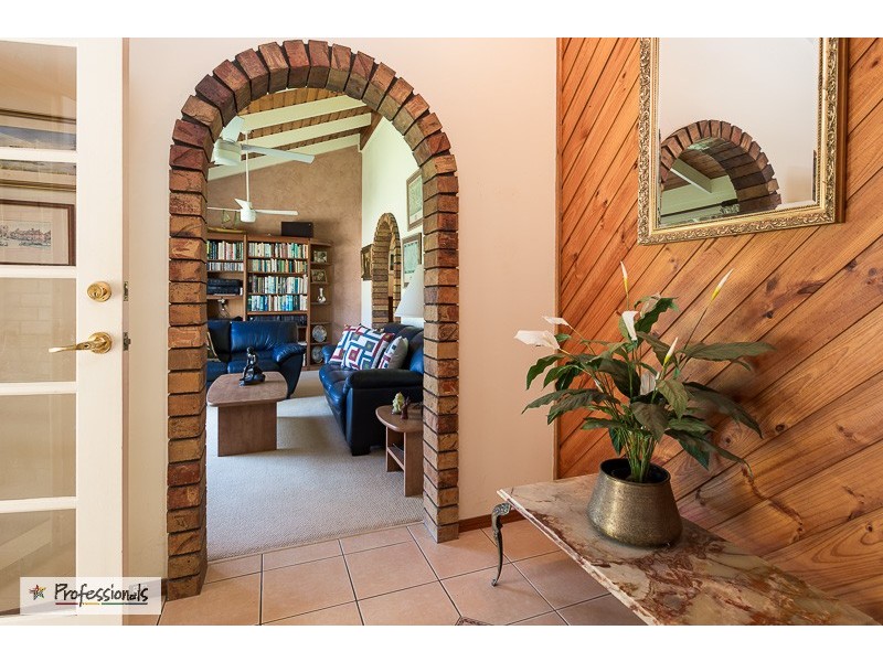 2 Petrel Court, Thornlands QLD 4164