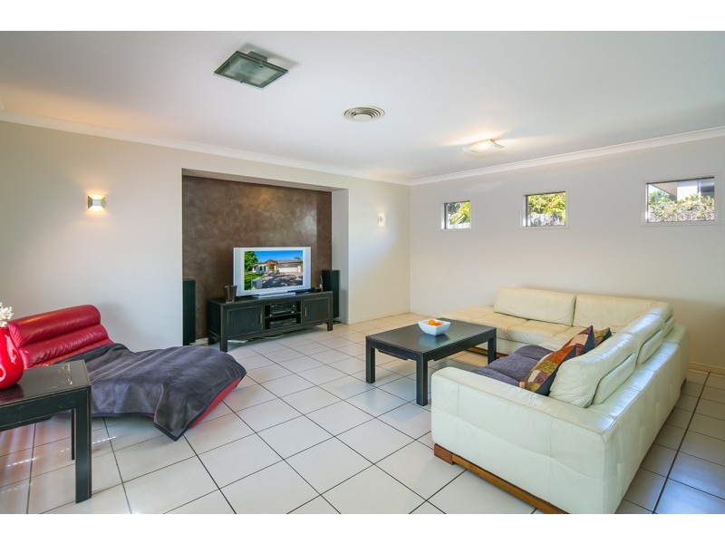 16 Whitby Place, Thornlands QLD 4164