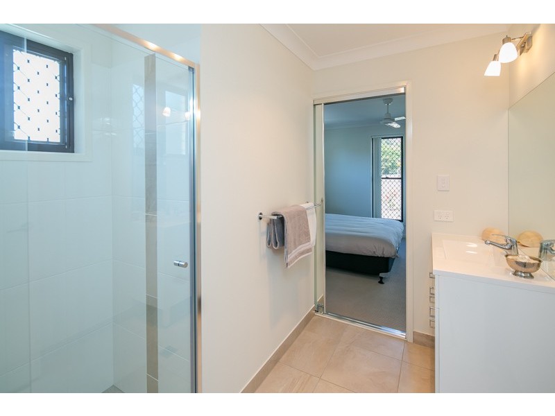 29 Ruth Street, Birkdale QLD 4159