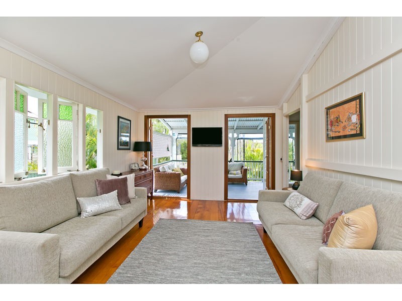 68 Sackville Street, Greenslopes QLD 4120