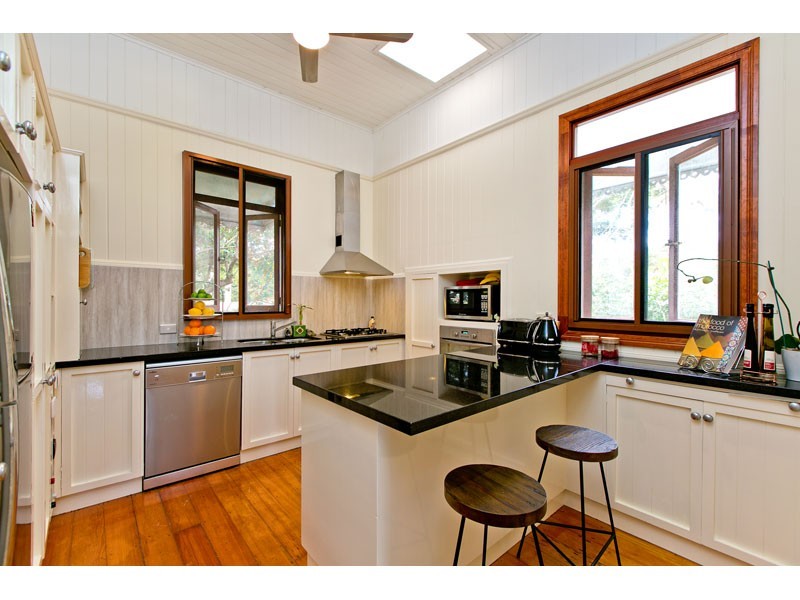 68 Sackville Street, Greenslopes QLD 4120