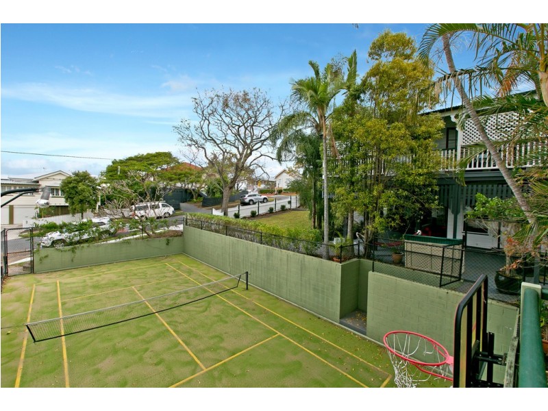 68 Sackville Street, Greenslopes QLD 4120