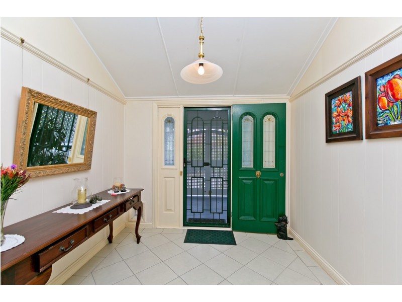 68 Sackville Street, Greenslopes QLD 4120