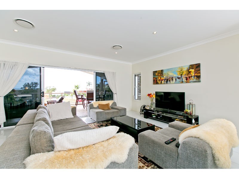 348 Main Road, Wellington Point QLD 4160