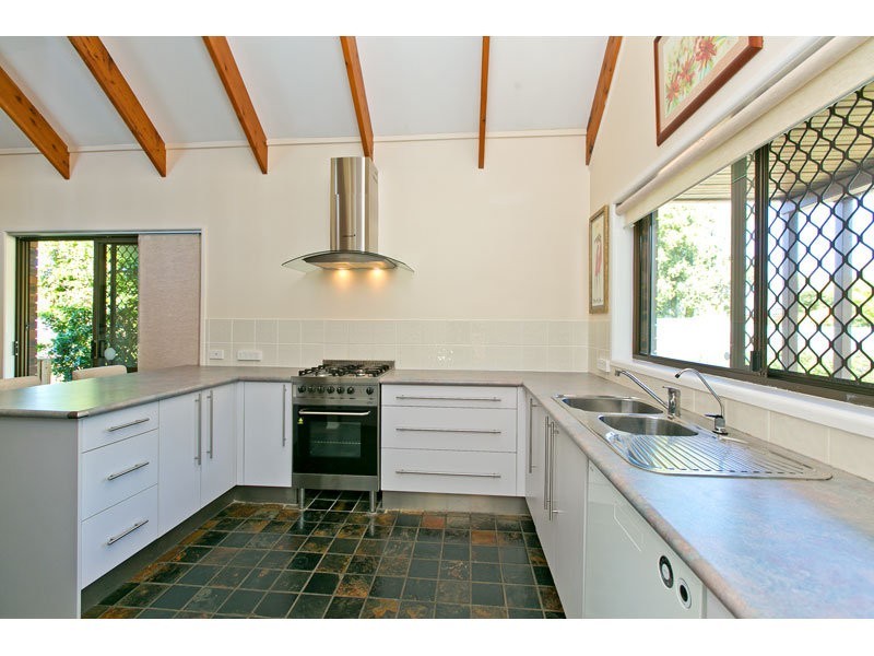 5 Owen St, Wellington Point QLD 4160