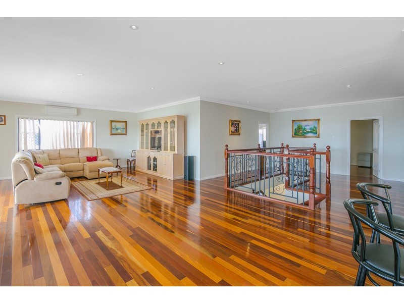 17 Bedarra Street, Redland Bay QLD 4165