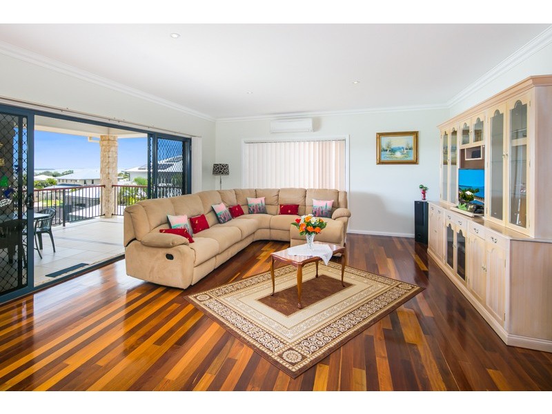 17 Bedarra Street, Redland Bay QLD 4165