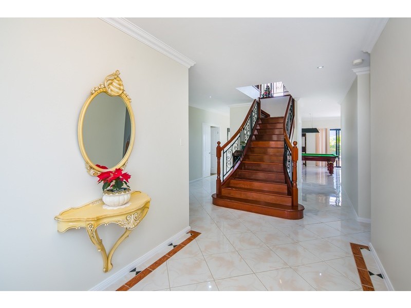 17 Bedarra Street, Redland Bay QLD 4165