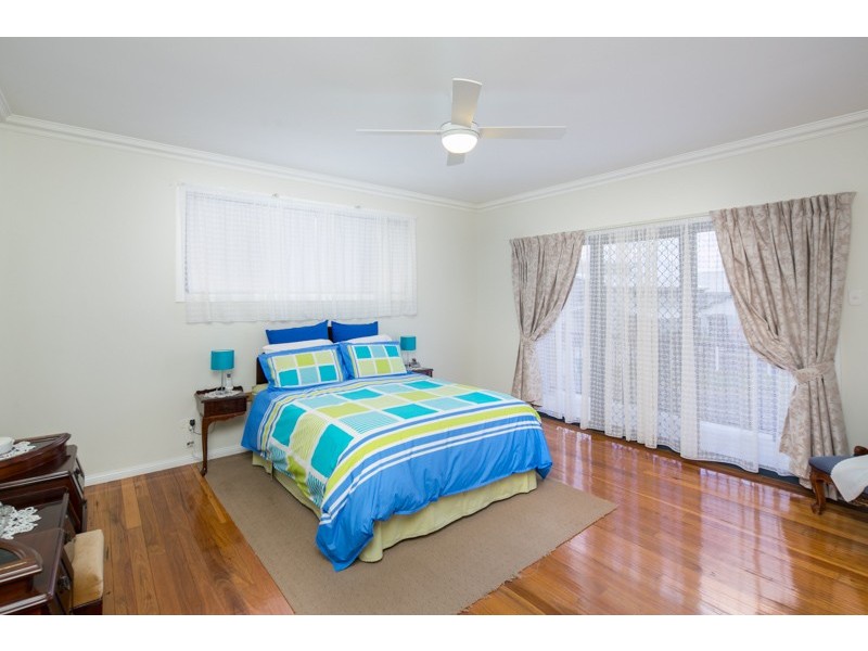 17 Bedarra Street, Redland Bay QLD 4165