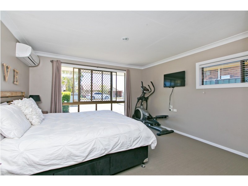 10 Linda Street, Birkdale QLD 4159