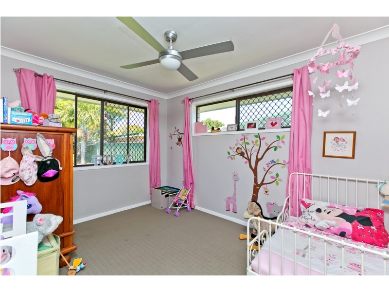 10 Linda Street, Birkdale QLD 4159