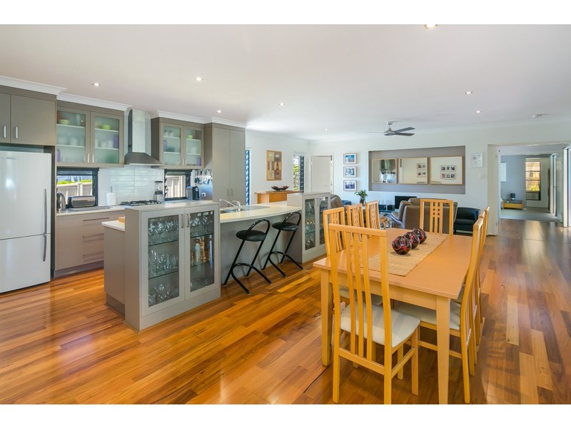 20 Riseborough Terrace, Cleveland QLD 4163