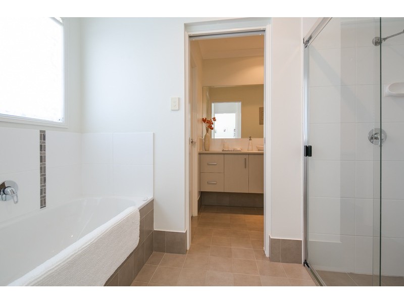 20 Riseborough Terrace, Cleveland QLD 4163