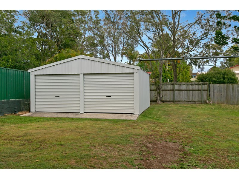 12 Currawong Drive, Birkdale QLD 4159