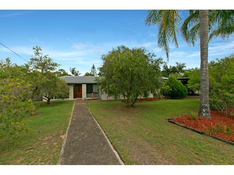 13 Catherine Street, Birkdale QLD 4159