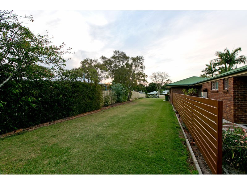 33 Flamingo Crescent, Thornlands QLD 4164