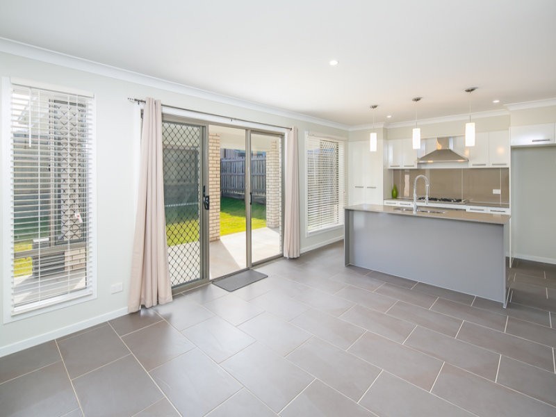 100 Spurs Drive, Wellington Point QLD 4160