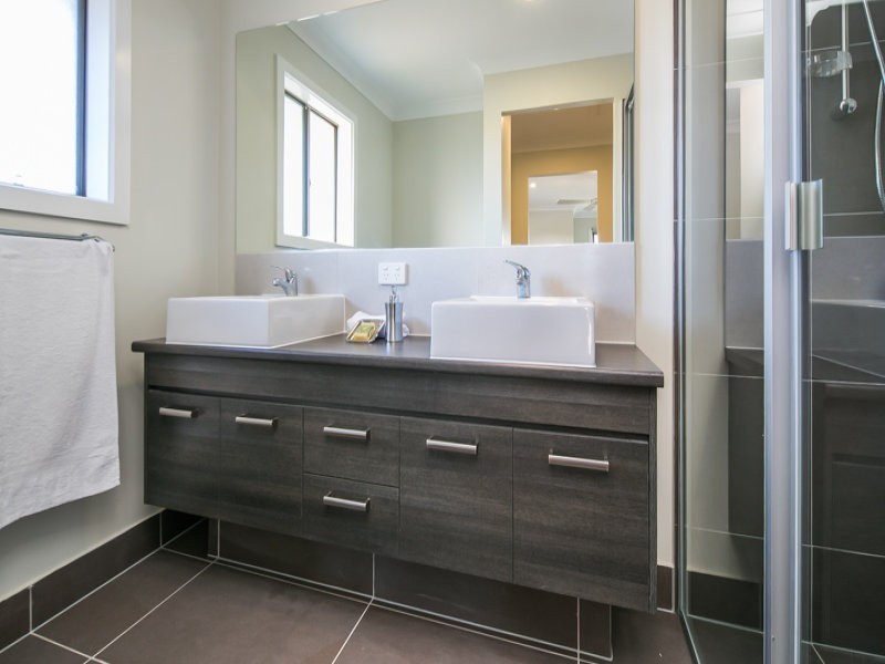 100 Spurs Drive, Wellington Point QLD 4160