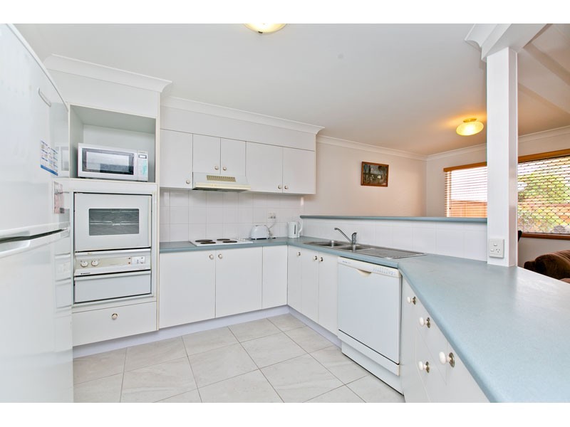 2/2 Channel Street, Cleveland QLD 4163