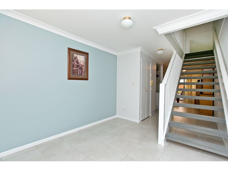 2/2 Channel Street, Cleveland QLD 4163