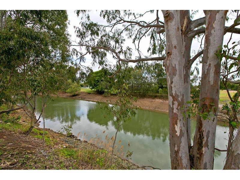 2/2 Channel Street, Cleveland QLD 4163